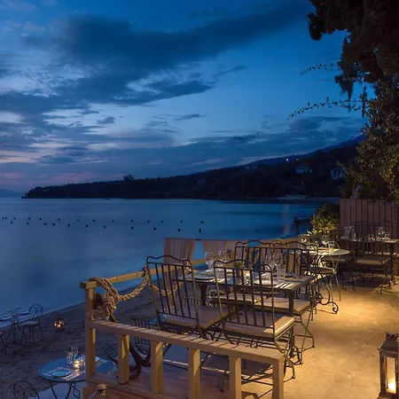 ゲストハウス Six Keys アフィソス