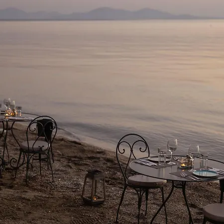 ゲストハウス Six Keys