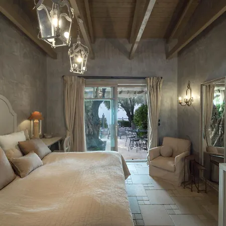 Six Keys Guest house 3*