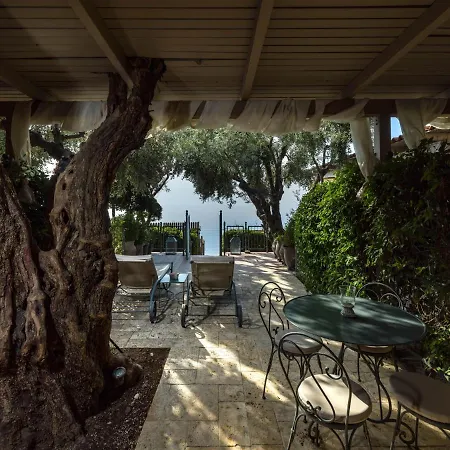Six Keys Guest house 3*