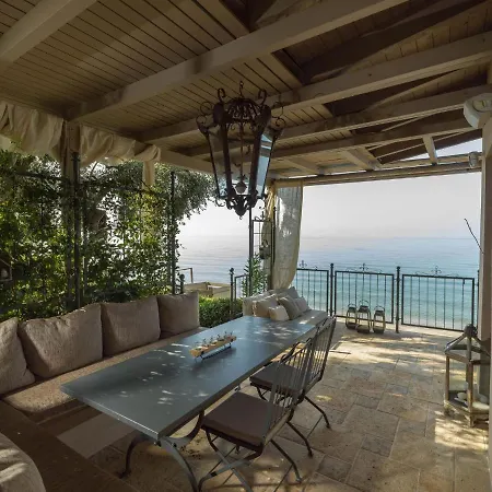 بيت ضيافة Six Keys