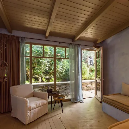 Six Keys Guest house