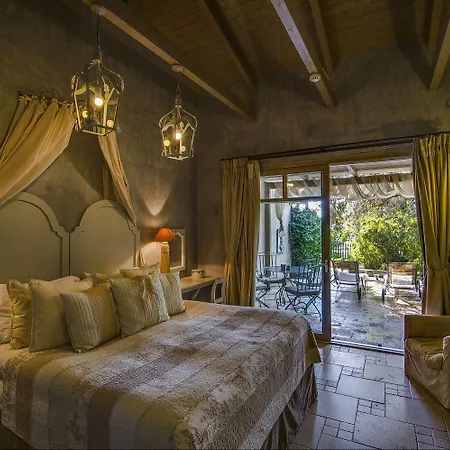 Six Keys بيت ضيافة أفيسوس