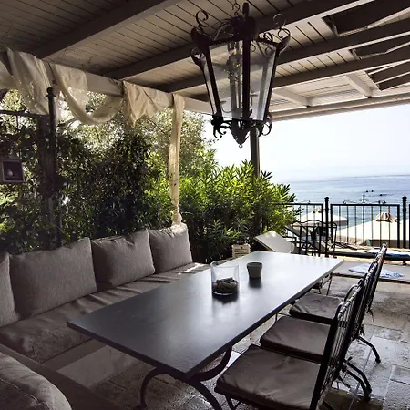 Six Keys 4* أفيسوس