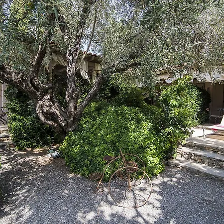 بيت ضيافة Six Keys 4*