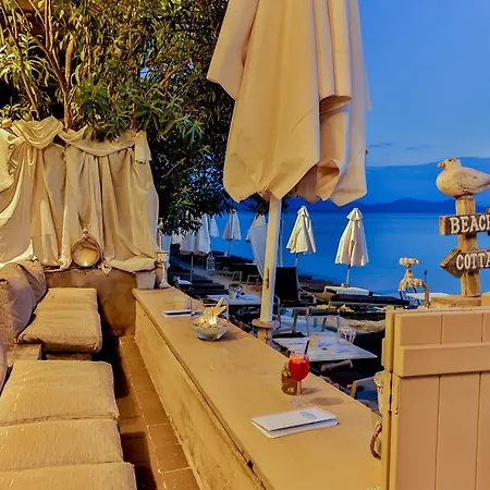 Six Keys بيت ضيافة أفيسوس