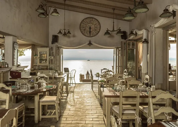 Six Keys Guest house Afissos