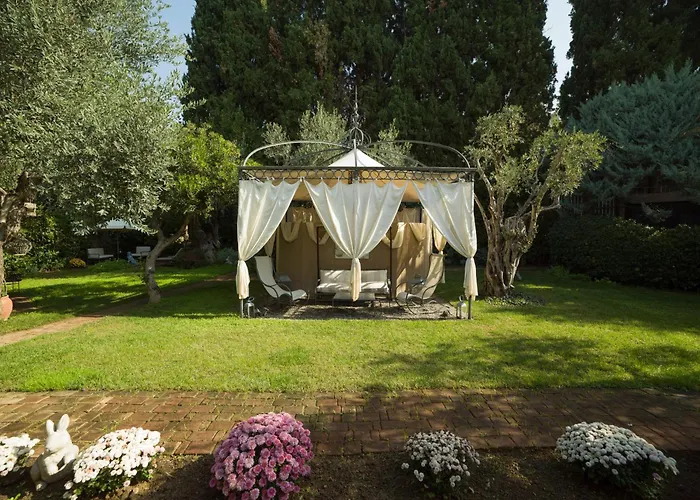 Guest house Six Keys 4*